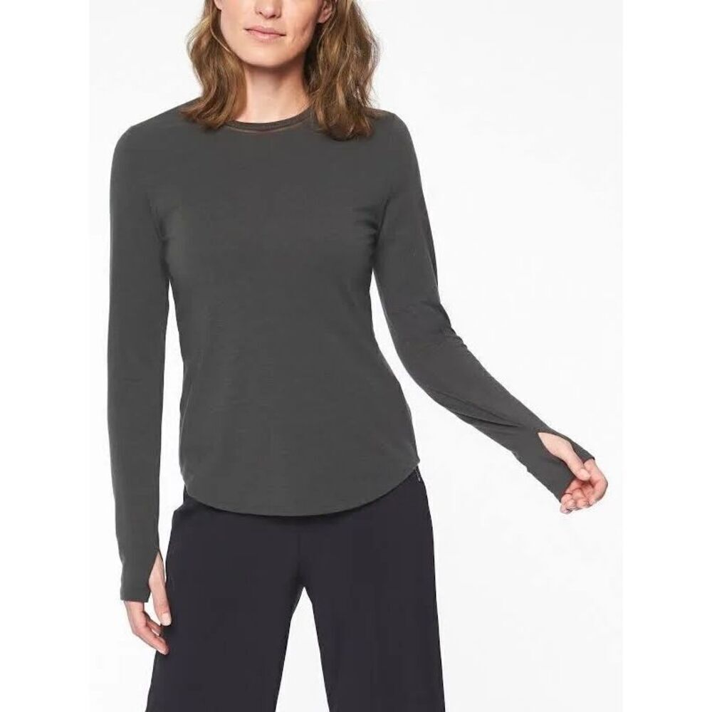 ✨Athleta Industry Long Sleeve Sz Small Grey Top✨